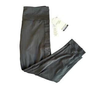 NWT Starting Point Tummy Control Capri Leggings Womens Medium Black Performance